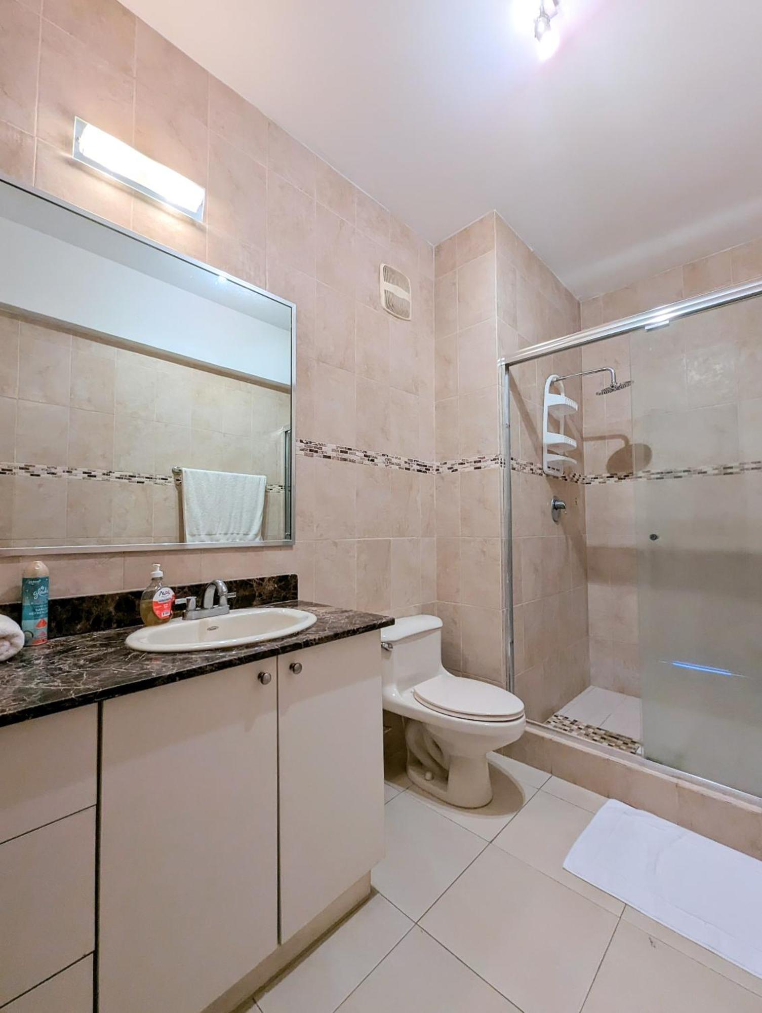 Yc 3602 L Apartamento 2Br En Av Balboa パナマ・シティー エクステリア 写真